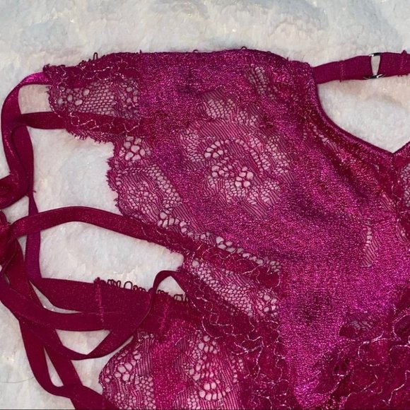 Rare Cheeky VS V-String Very Sexy Cheeky Thong Panty XS - Picture 3 of 7